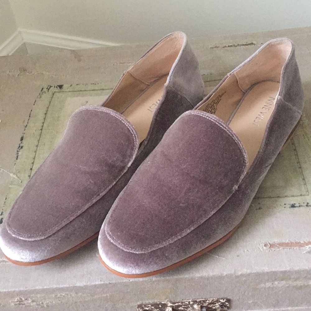 Nine West Grey Velvet Loafers Sz 8.5